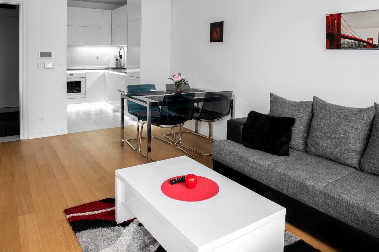 Flexible Selfcheckins 7 - Zagreb - Garage - Electric Vehicle Ccharger - Loggia - New - Luxury - Apartments Repinc 7 Exteriér fotografie